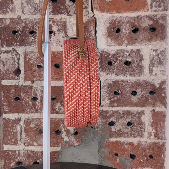 Crown Vintage Coral and Tan Woven Crossbody Bag - Picture 3 of 5